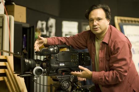 Steve Bradford with the Sony CineAlta 900 camera on the Collins College Soundstage