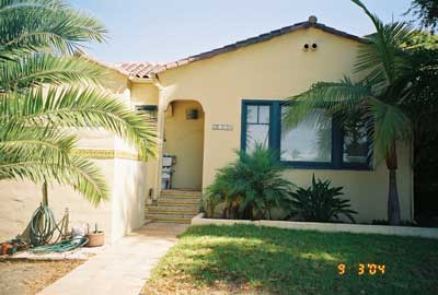 view_of_house_from_street