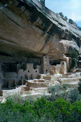 cliff_palace_in_distance