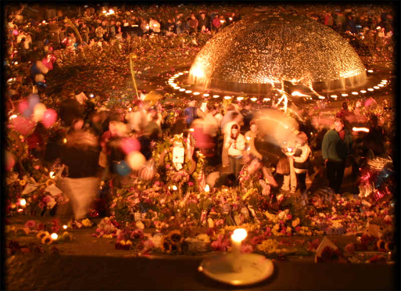The Seattle Center Fountain flower procession wound around the fountain
lasting for days and days